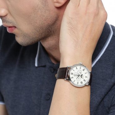 Guess Delancy White Dial Silver Mesh Bracelet Watch for Men - W0871G4