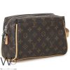 شنطة لويس فيتون LV بني يد جلد رجالي | واتشز برايم شنطة لويس فيتون LV بني يد جلد رجالي | واتشز برايم