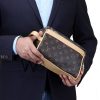 شنطة لويس فيتون LV بني يد جلد رجالي | واتشز برايم شنطة لويس فيتون LV بني يد جلد رجالي | واتشز برايم