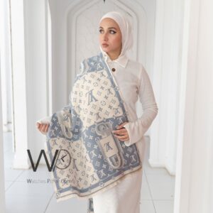 شال سكارف ماركة لويس فيتون LV من صوف الكشمير بلون ازرق ابيض | واتشز برايم