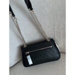 حقيبة سوداء من جيس Guess للنساء Hwpg9336210 | واتشز برايم