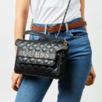 حقيبة كروسبودي من Guess للنساء Hwvg7970210Bla | واتشز برايم