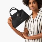 حقيبة يد نسائية سوداء من جيس Guess SA917706 | واتشز برايم