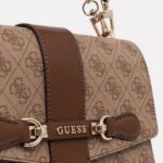 حقيبة يد نسائية من جيس Guess لون بني بيج فاتح | واتشز برايم