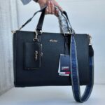 حقيبة يد نسائية سوداء تومي هيلفيغر Aw0Aw11181 | واتشز برايم