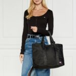 حقيبة يد نسائية سوداء تومي هيلفيغر AW0AW16273 | واتشز برايم