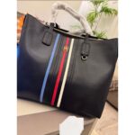 حقيبة كتف نسائية سوداء تومي هيلفيغر Aw0Aw16409 | واتشز برايم