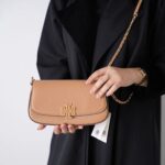 حقيبة بني توري بورش للنساء موديل 138772لون موس | واتشز برايم