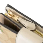 COACH Women's Signature Floral Wallet CR968 | Watches Prime COACH Women's Signature Floral Wallet CR968 | Watches Prime