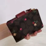 محفظة كوتش COACH حريمي سيجنتشر C7653 | واتشز برايم