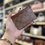 محفظة كروت كوتش Coach حريمي C7398 | واتشز برايم