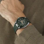 ساعة اوميجا Omega سي ماستر وورلد تايمر خضراء | واتشز برايم