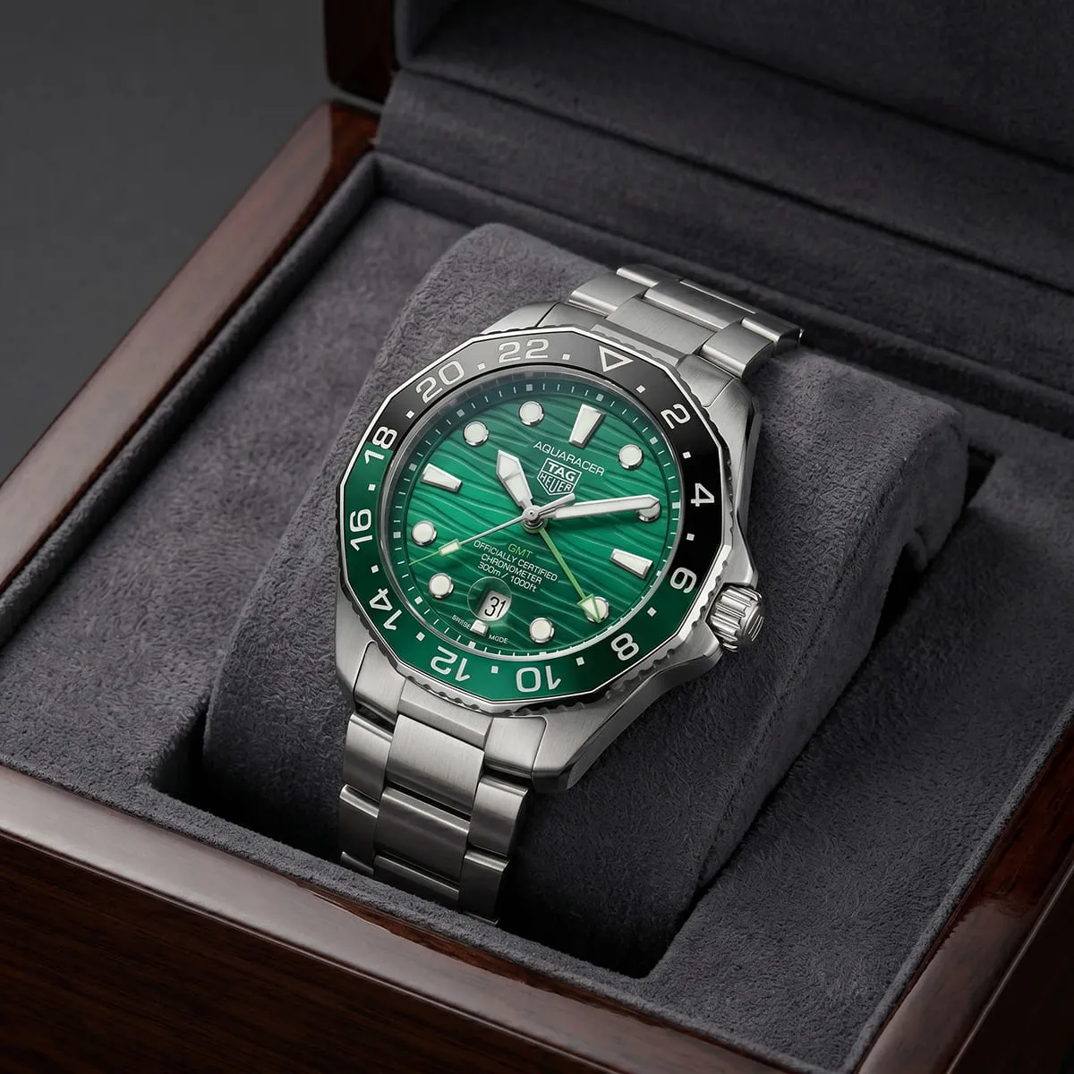 ساعة تاغ هوير TAG Heuer أكواريسر GMT | واتشز برايم ساعة تاغ هوير TAG Heuer أكواريسر GMT | واتشز برايم